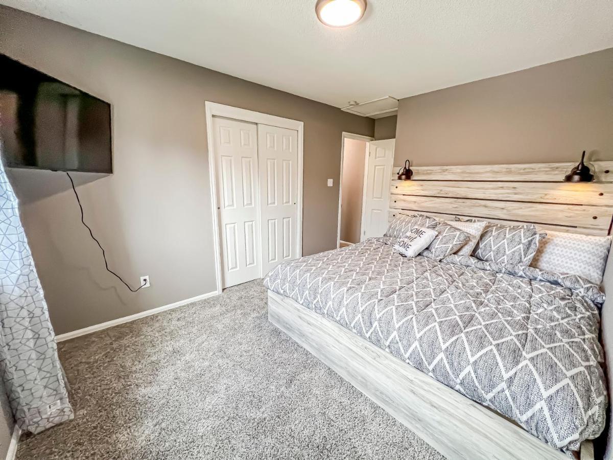 Pet Friendly Close To Attractions. Mtn Views! Villa Colorado Springs