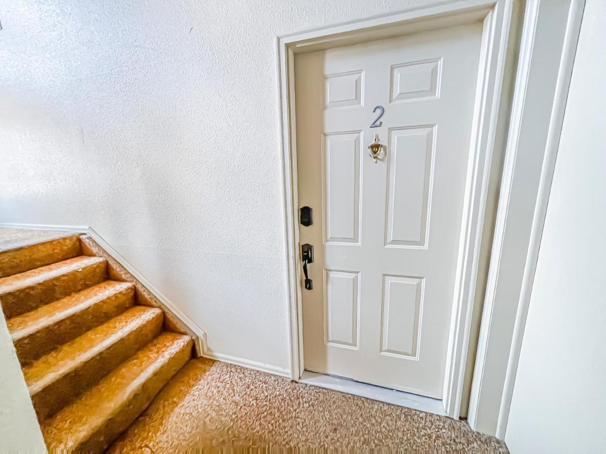 Lovely 2 Bedroom! Close To In A 4plex Apartment Colorado Springs