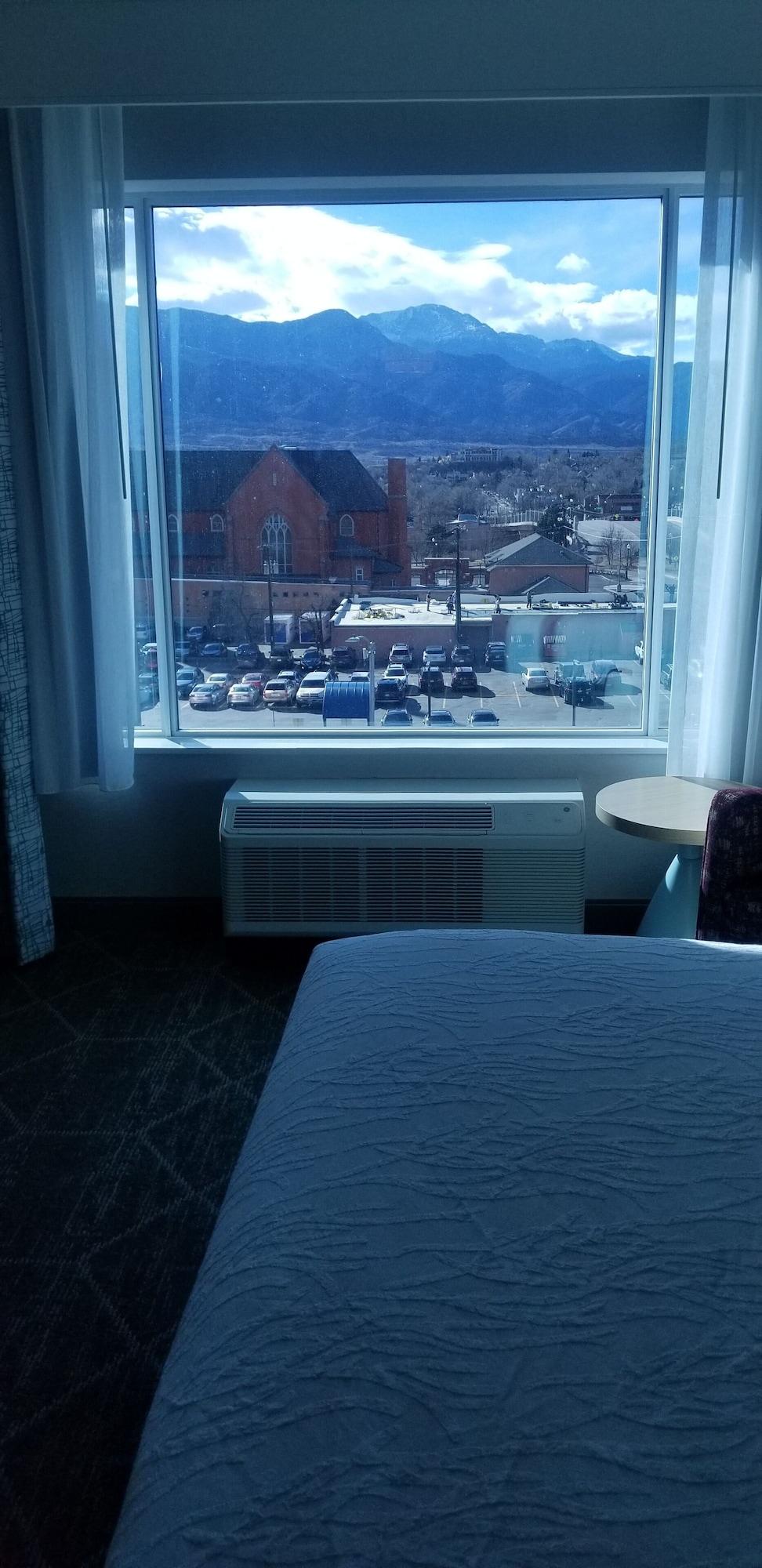 Hilton Garden Downtown, Co 3*
