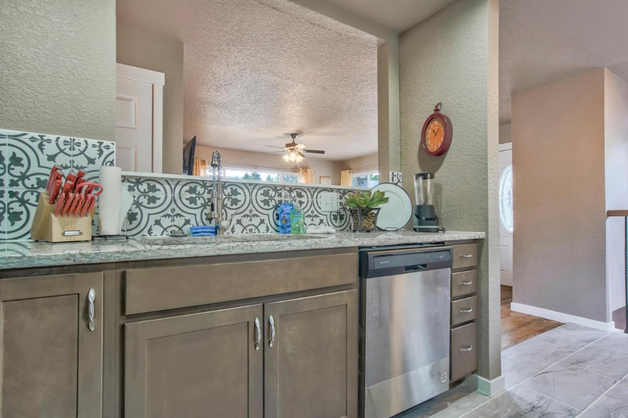 Central, Cozy 5br House In Old Colorado City Holiday home