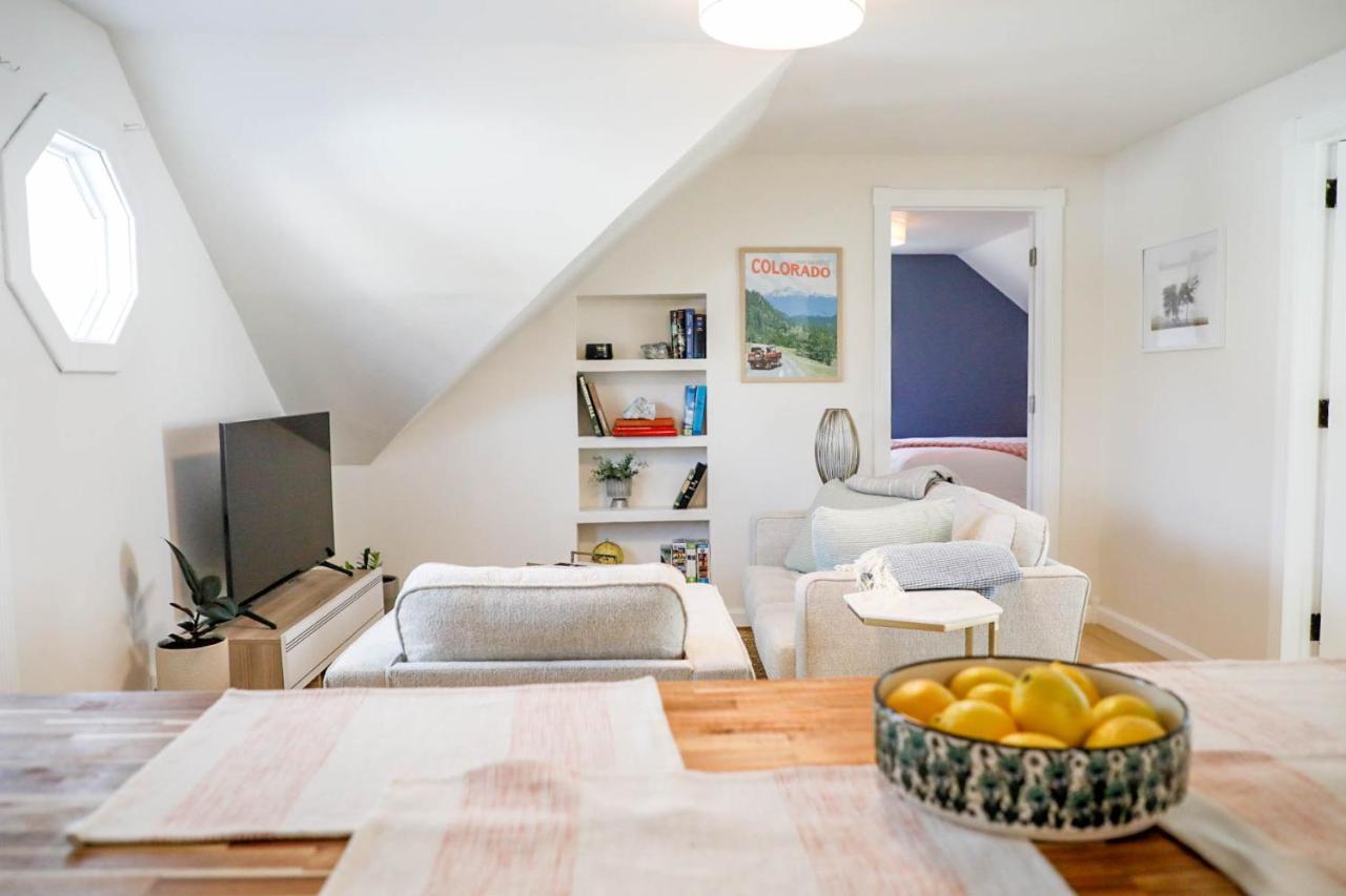 Apartment Stunning Westside Gem - Old Colorado City - *