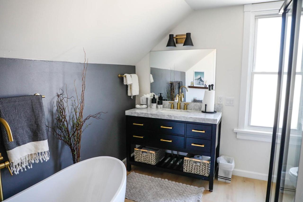 Apartment Stunning Westside Gem - Old Colorado City -
