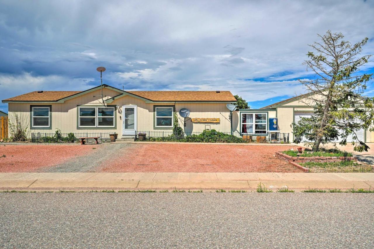 Holiday home East With Game And Backyard