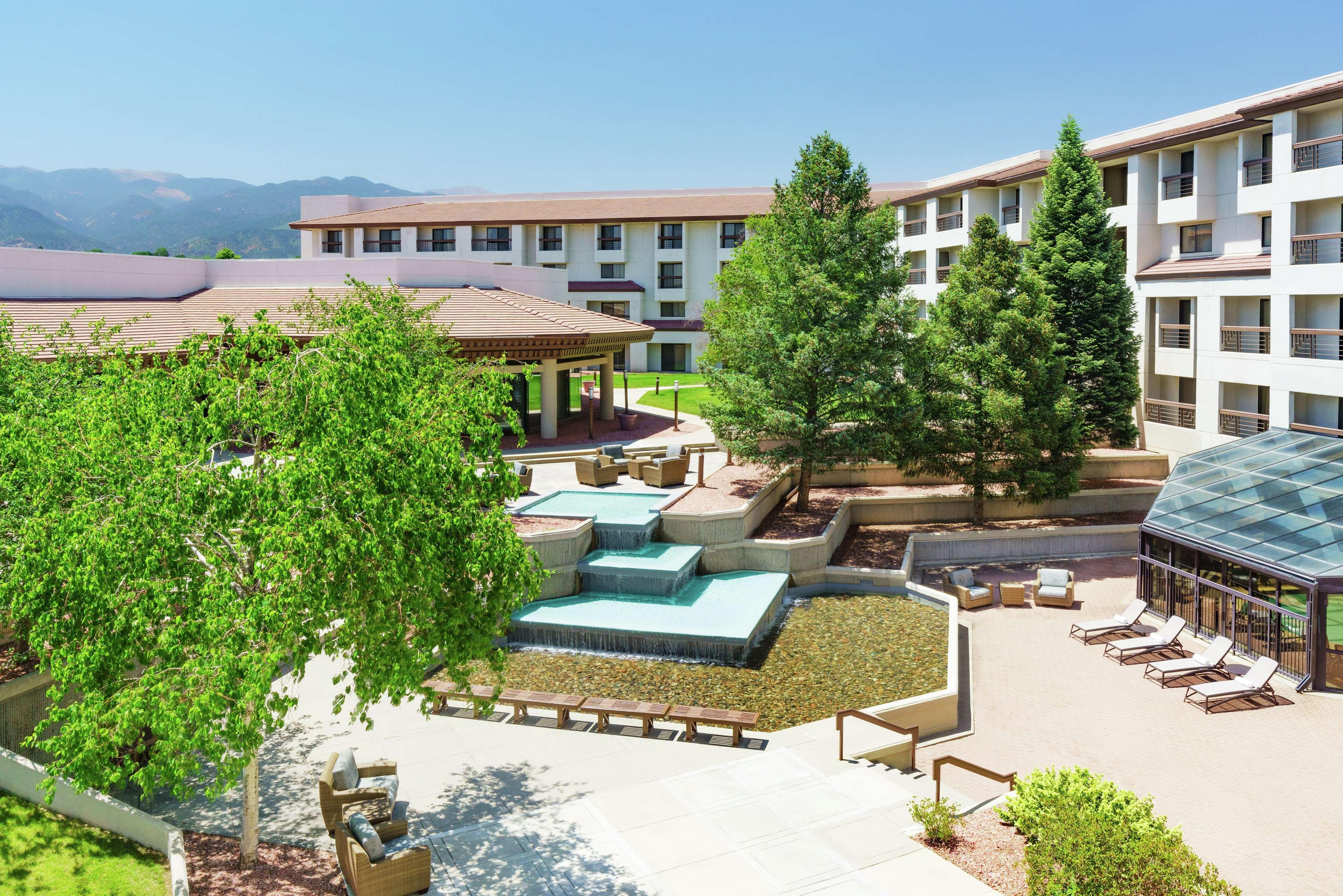 Hotel Doubletree By Hilton Colorado Springs