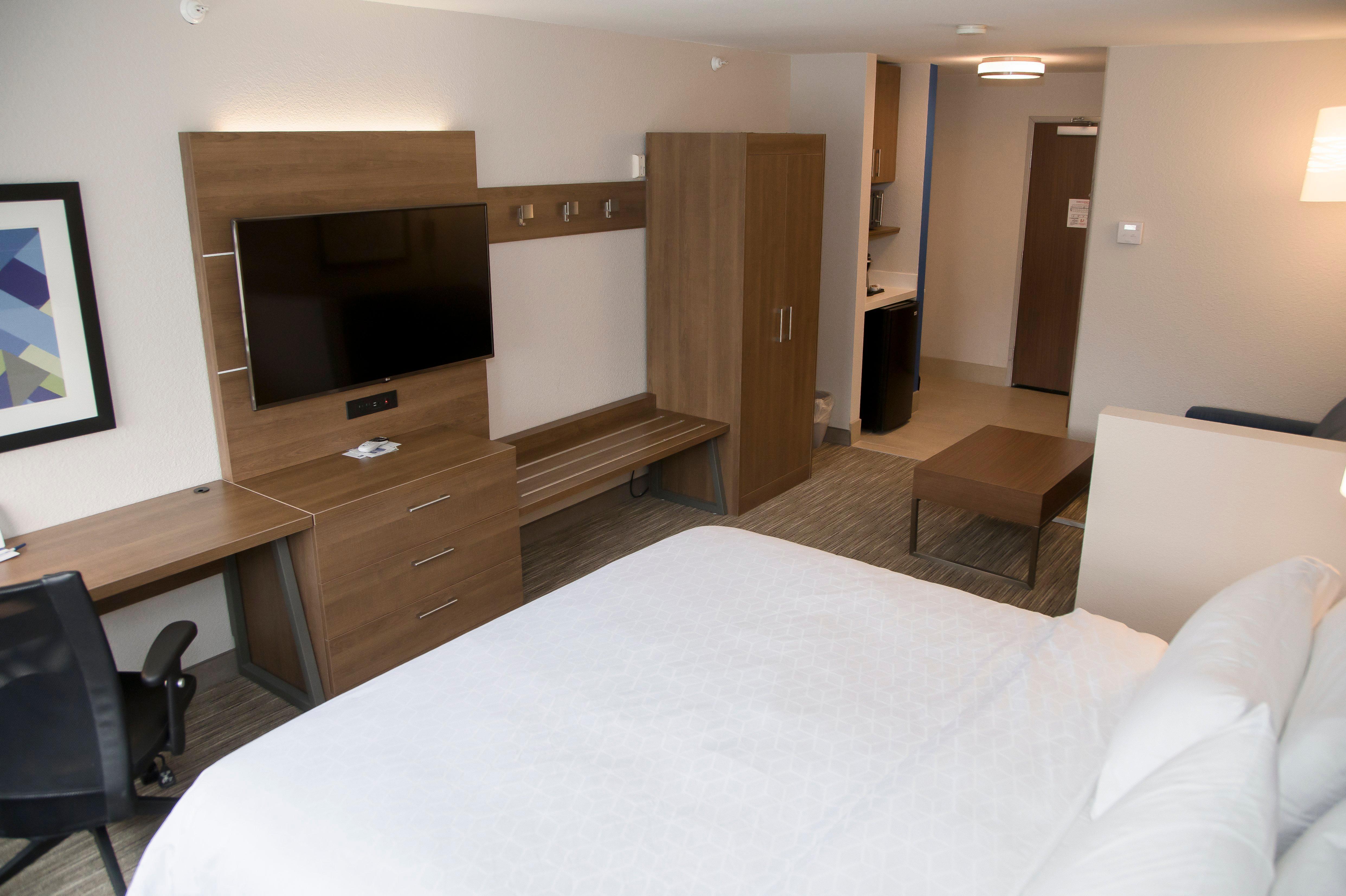 Express & North By Ihg 2* Colorado Springs