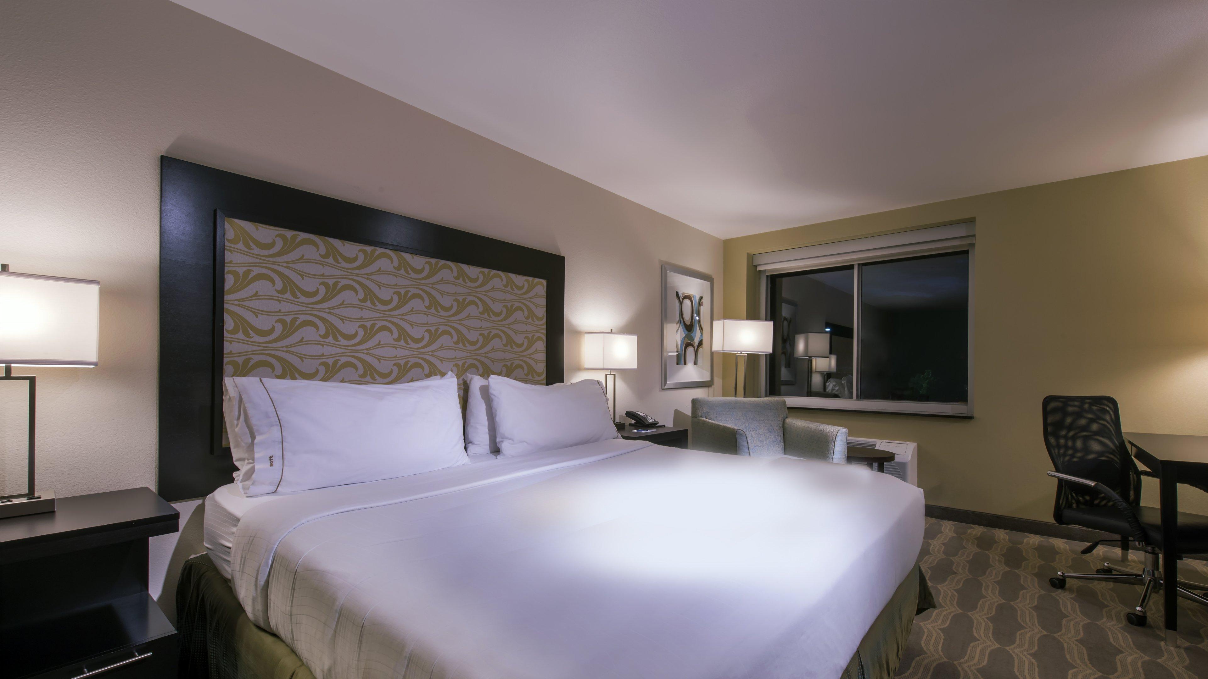 Express & By Ihg