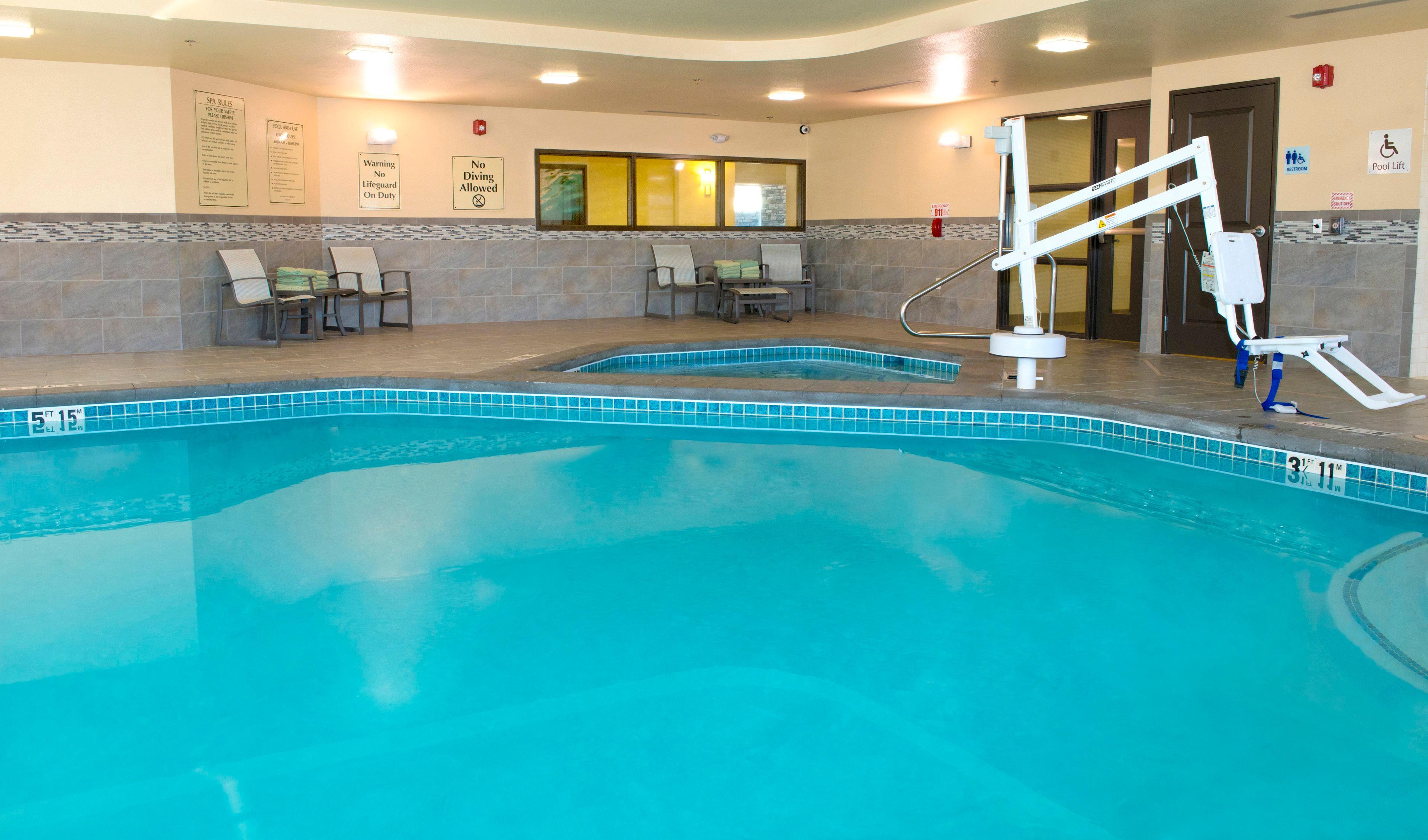 Hotel Express & By Ihg 2*