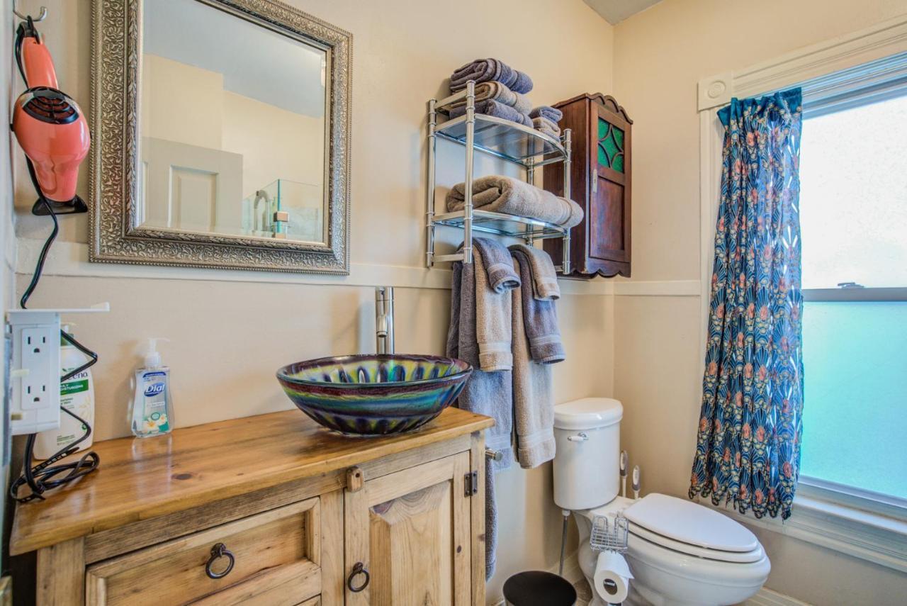 Victorian Charm With Hot Tub & Fire Pit Downtown Colorado Springs