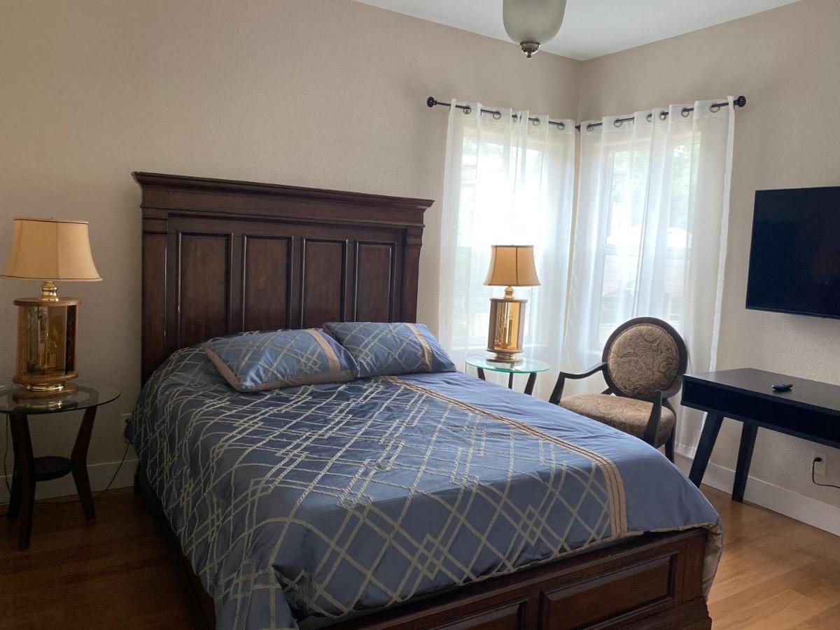 Holiday home Huge Cozy With Many Bedrooms In Ivywild *