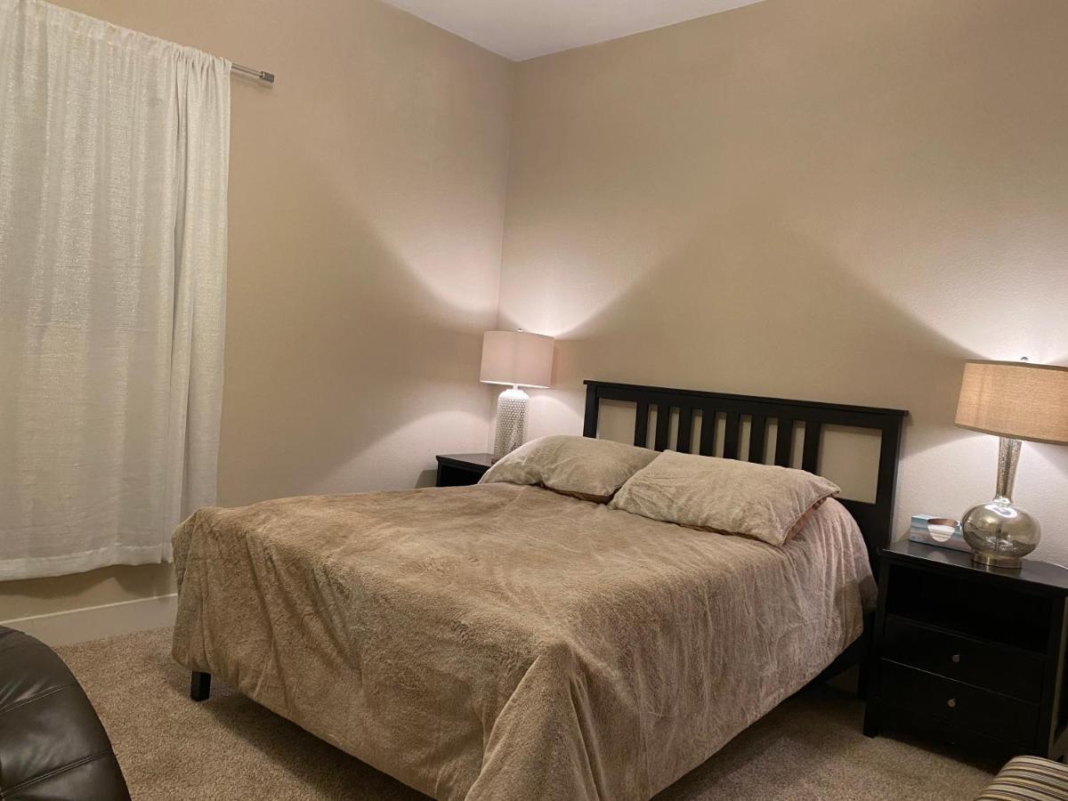 Holiday home Huge Cozy With Many Bedrooms In Ivywild *