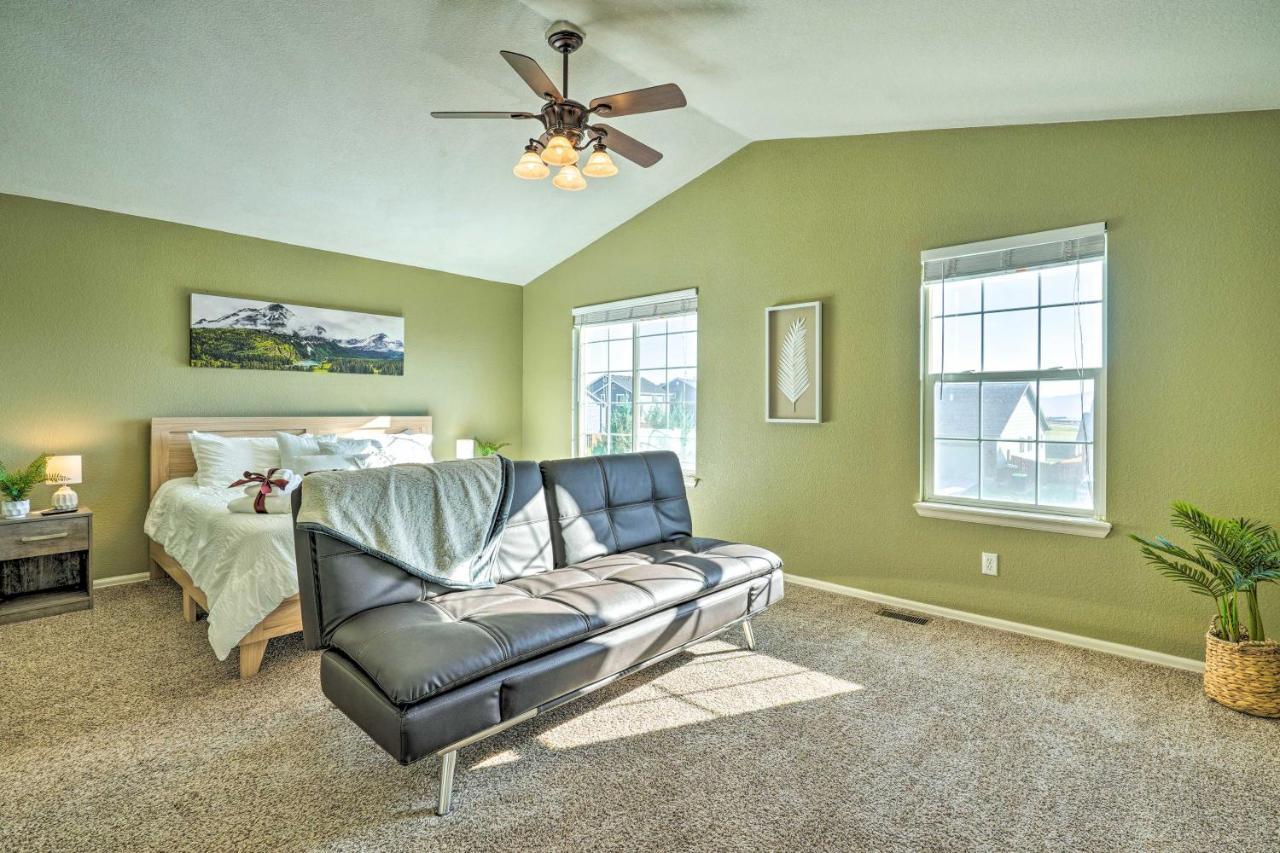 Holiday home Spacious Springs And Patio About 10 Mi To Dtwn Colorado Springs