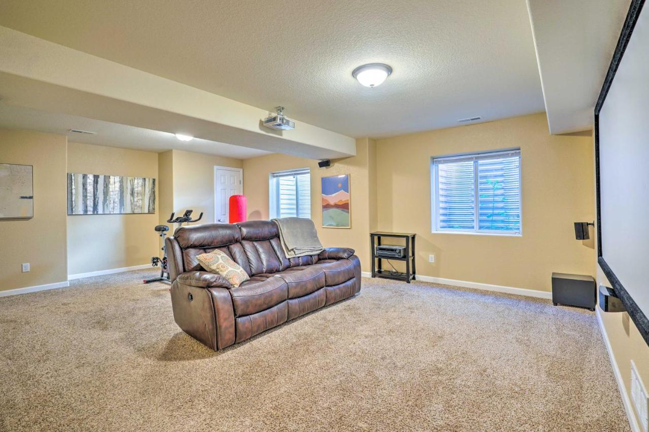 Spacious Springs And Patio About 10 Mi To Dtwn Holiday home Colorado Springs