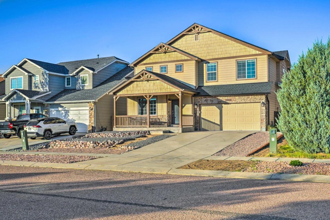 Spacious Springs And Patio About 10 Mi To Dtwn Holiday home Colorado Springs
