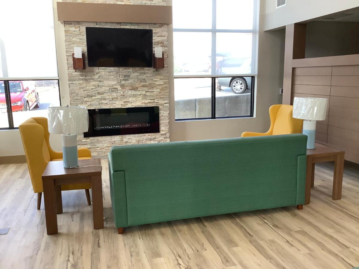 Hotel Comfort East - Medical Center Area 2*
