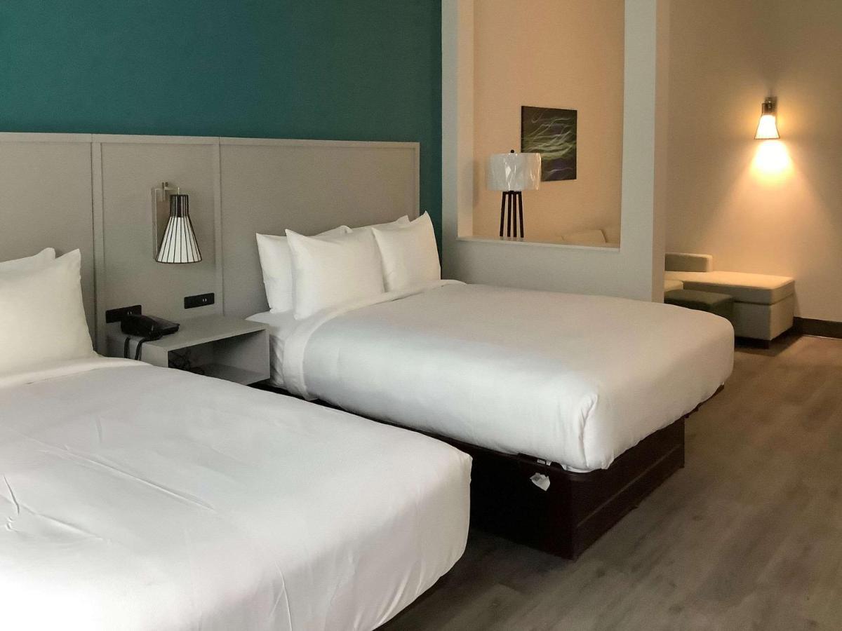 Hotel Comfort East - Medical Center Area