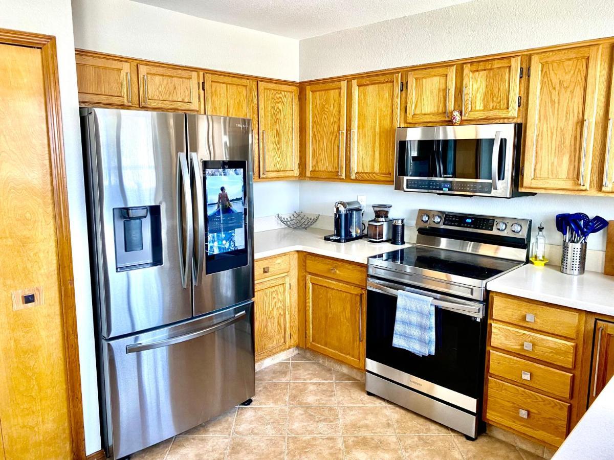Holiday home Artsy Close To Usafa With Fireplace And Patio
