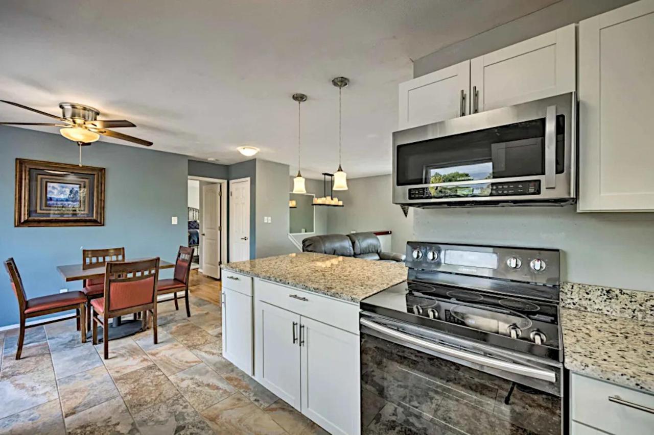 Villa Three Bedroom, California King Bed *