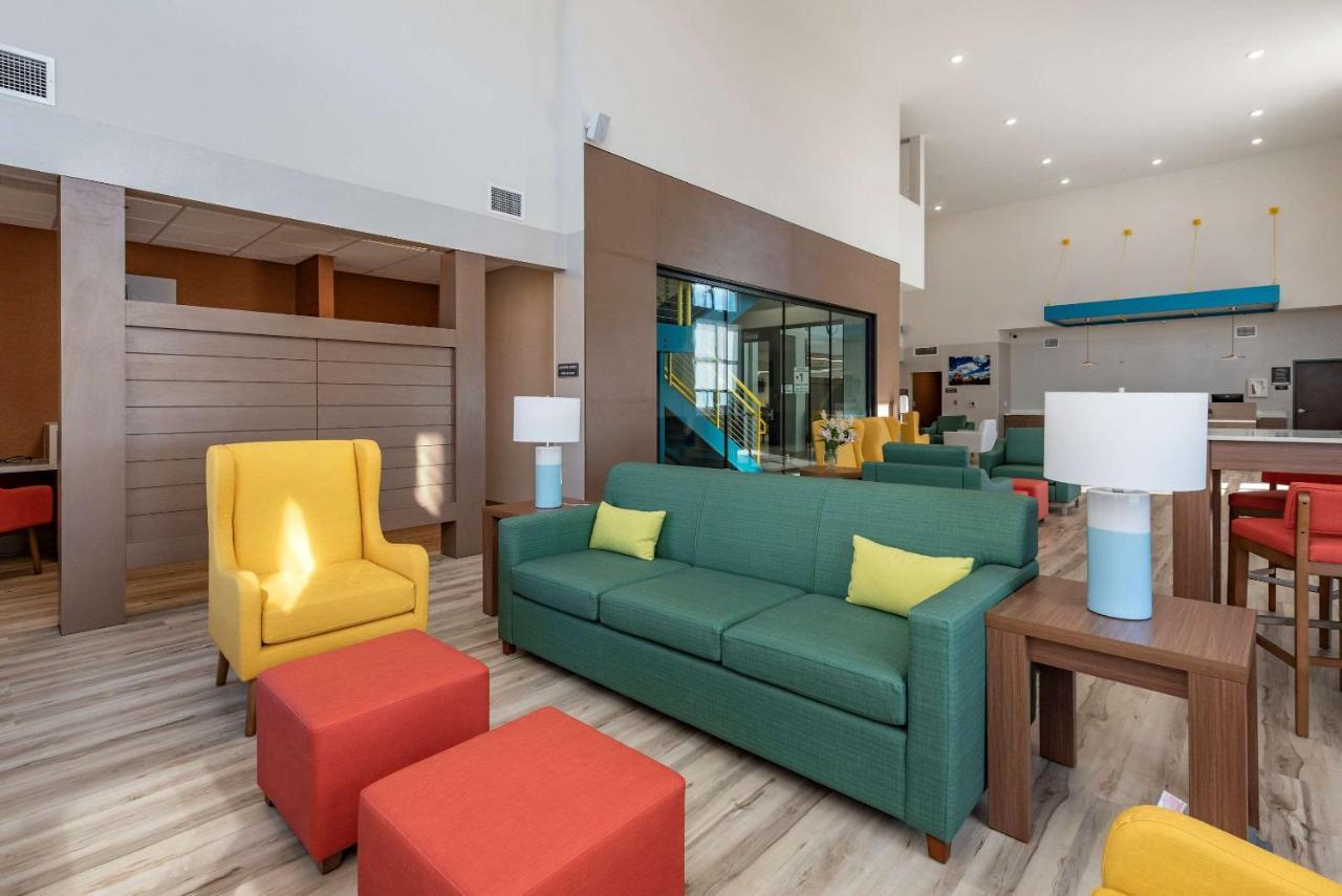 Hotel Comfort East - Medical Center Area 2*