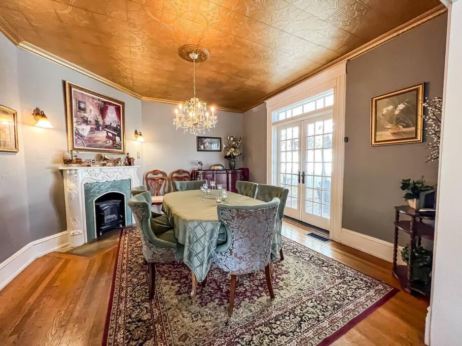 Villa Full Kitchen,close To Downtown And Family Friendly *