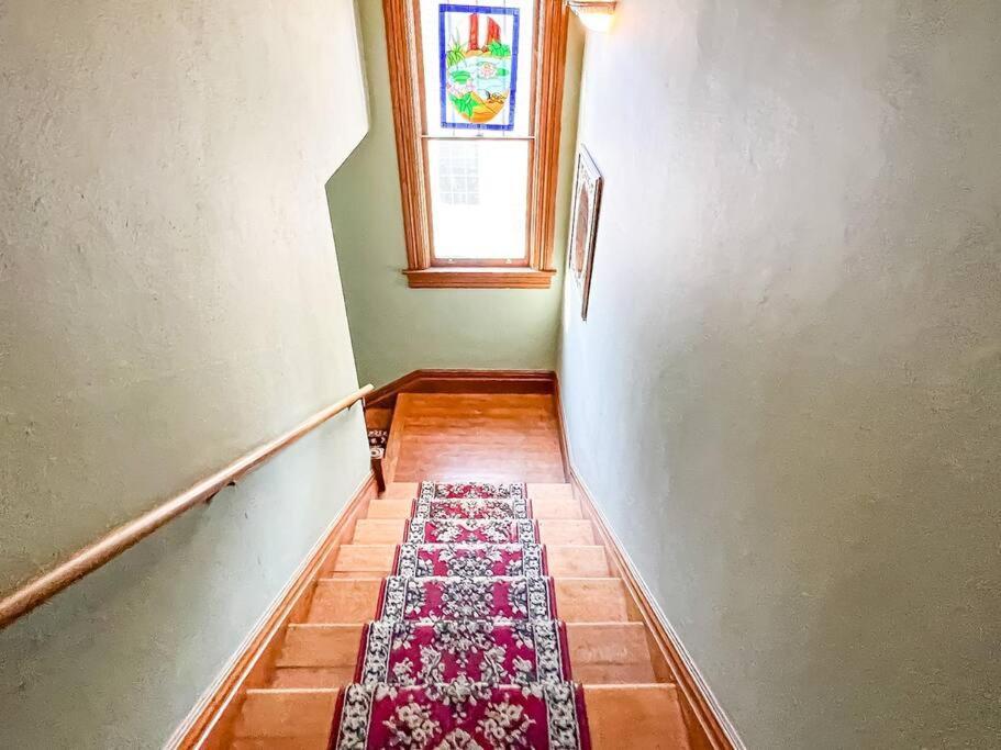 Full Kitchen,close To Downtown And Family Friendly *