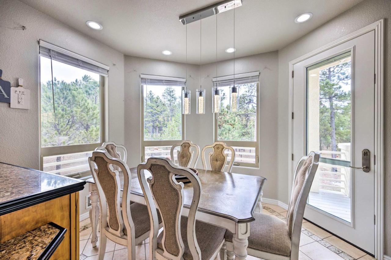 Estate With Indoor Pool And Decks About 25 Mi To Dtwn Holiday home Colorado Springs