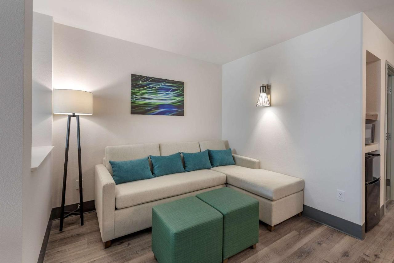 Comfort East - Medical Center Area 2*