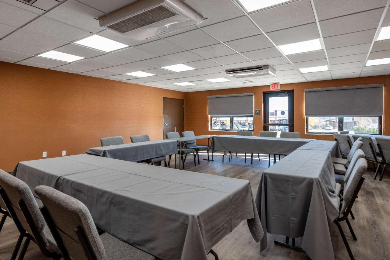 Hotel Comfort East - Medical Center Area