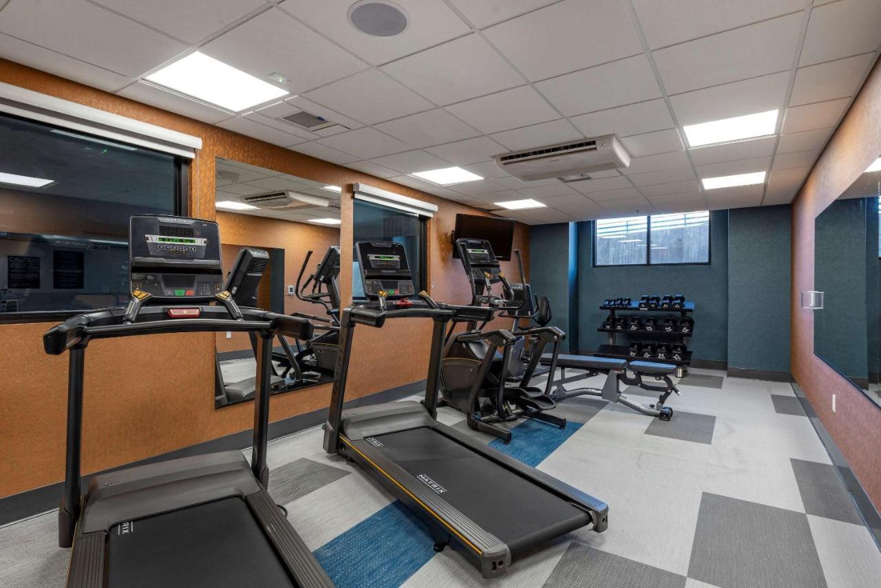 Hotel Comfort East - Medical Center Area