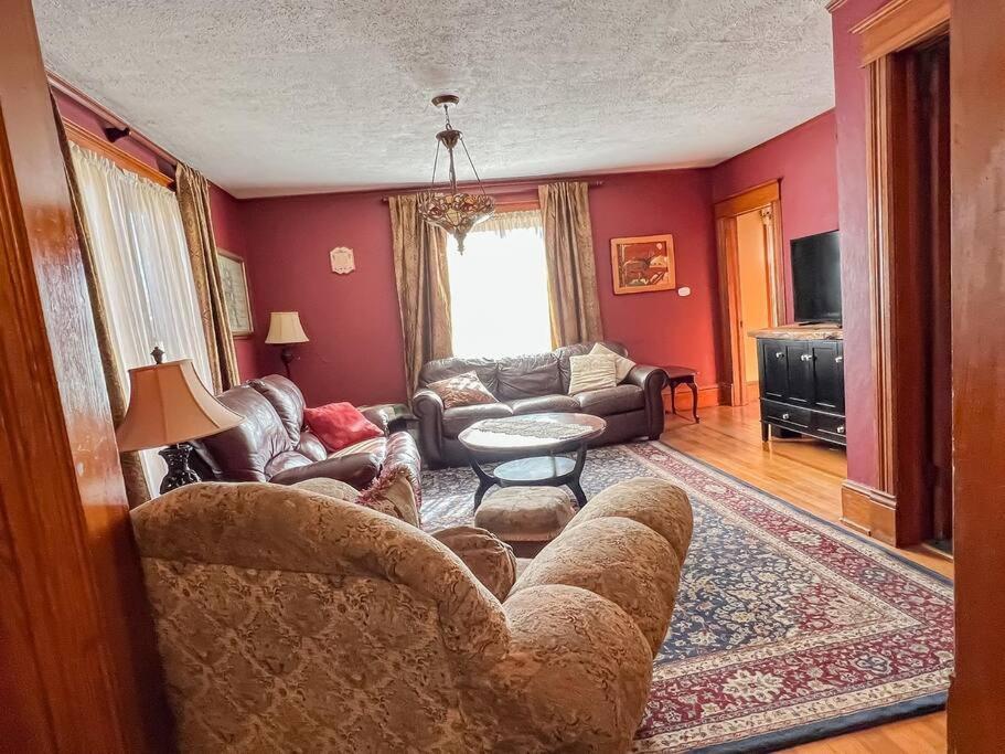 Full Kitchen,close To Downtown And Family Friendly Villa