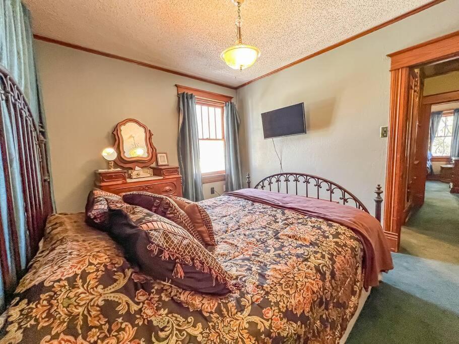 Villa Full Kitchen,close To Downtown And Family Friendly *