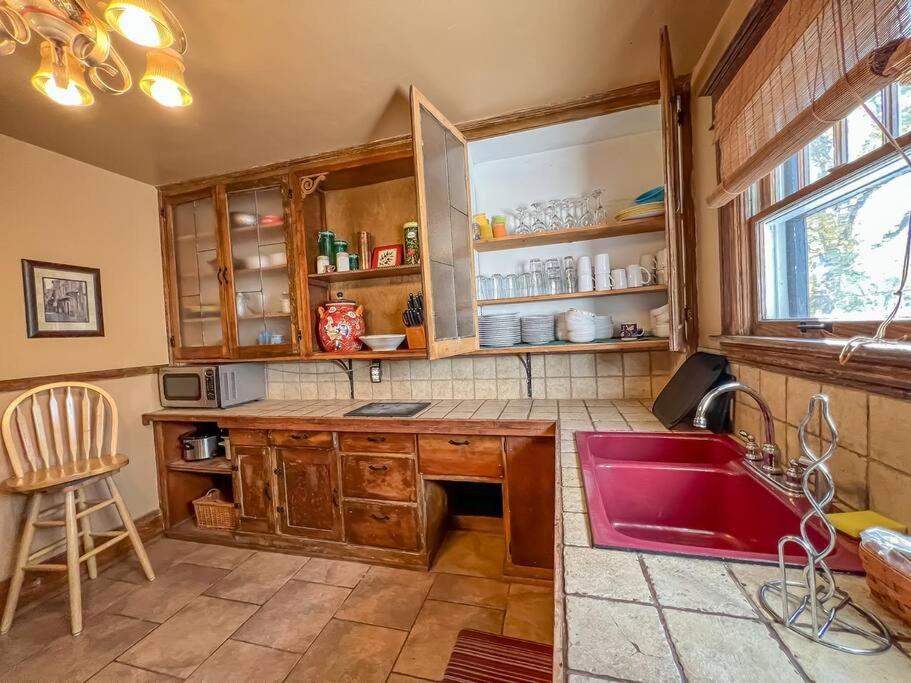 Villa Full Kitchen,close To Downtown And Family Friendly
