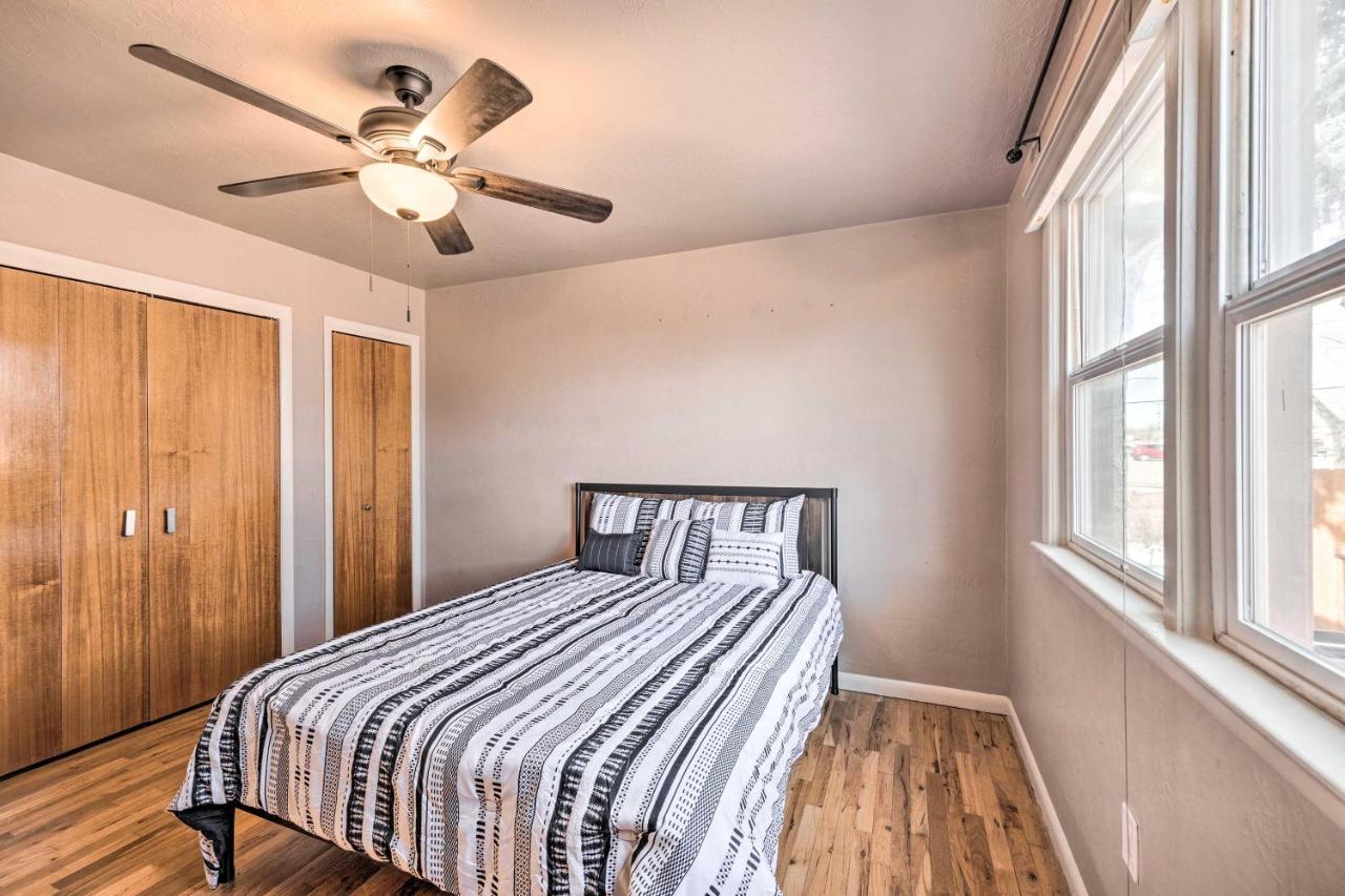 Game Room, 3 Mi To Downtown Holiday home *