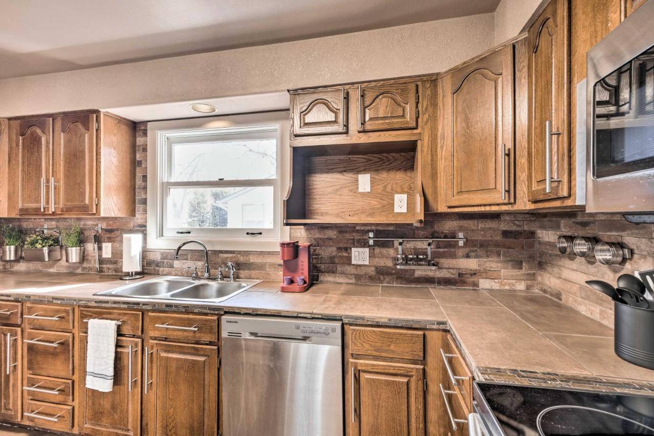 Game Room, 3 Mi To Downtown *