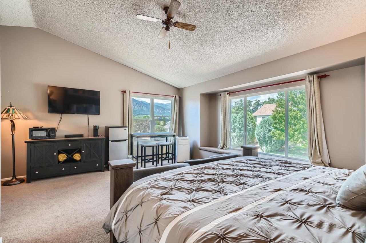 A Colorado With A View - King Homestay