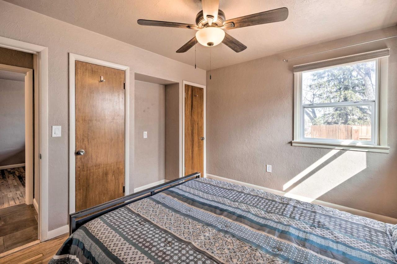 Game Room, 3 Mi To Downtown Holiday home