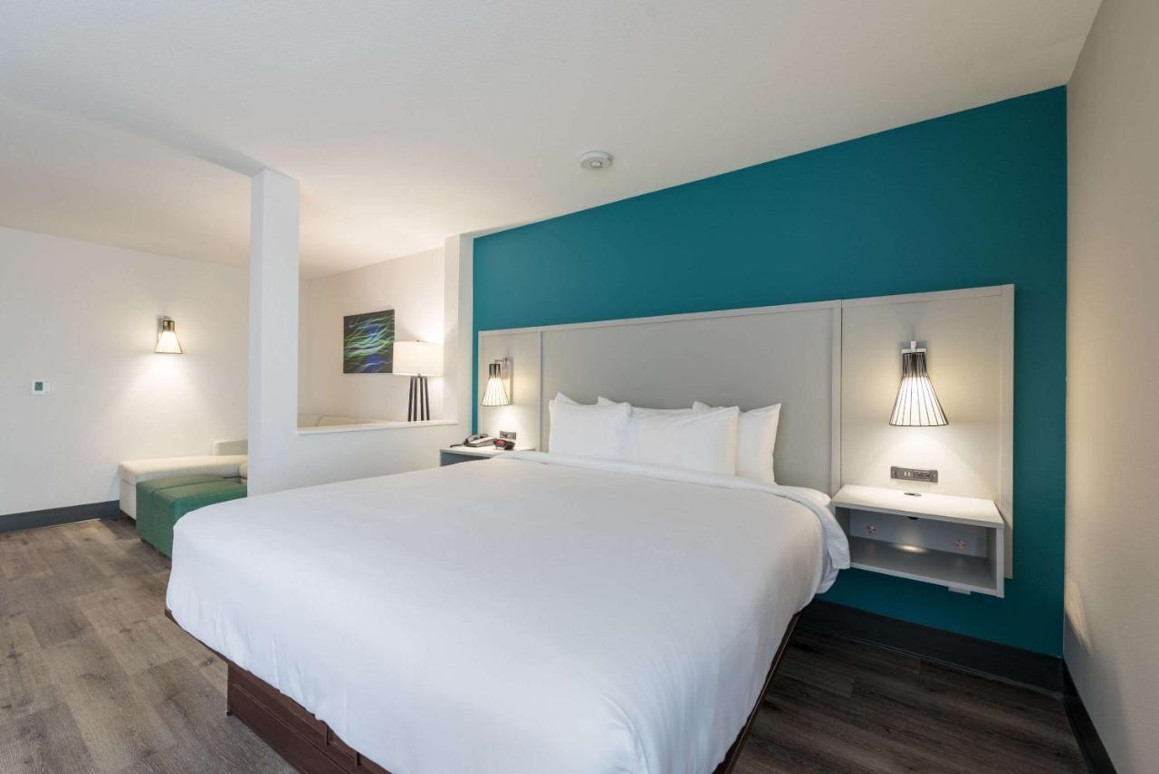 Comfort East - Medical Center Area Hotel