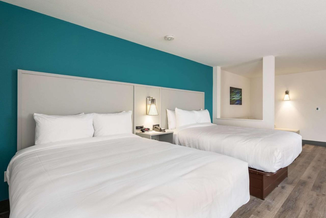Hotel Comfort East - Medical Center Area 2*