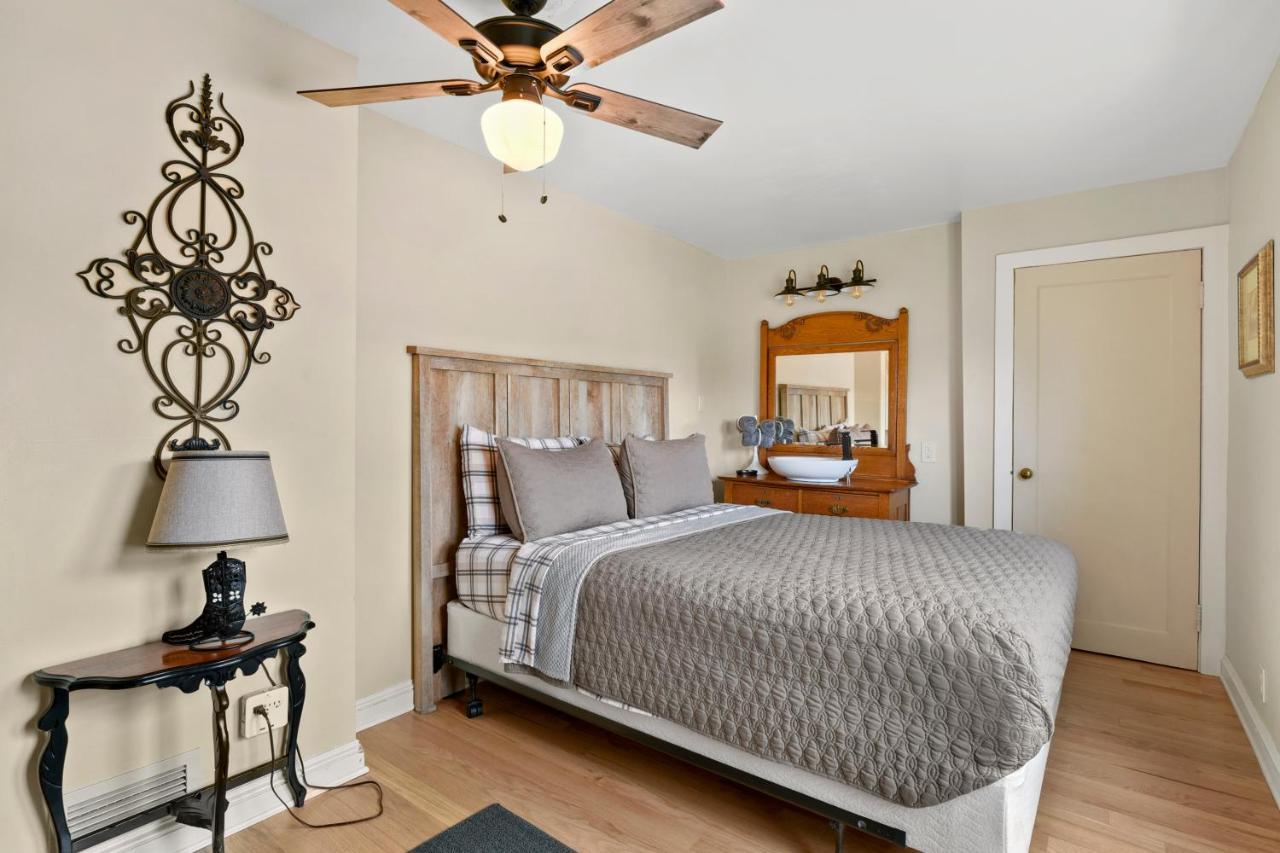 Holiday home Garden House With Hot Tub Colorado Springs