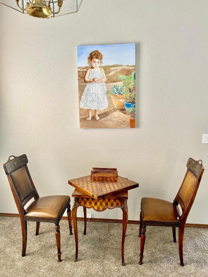 Artsy Close To Usafa With Fireplace And Patio Holiday home *