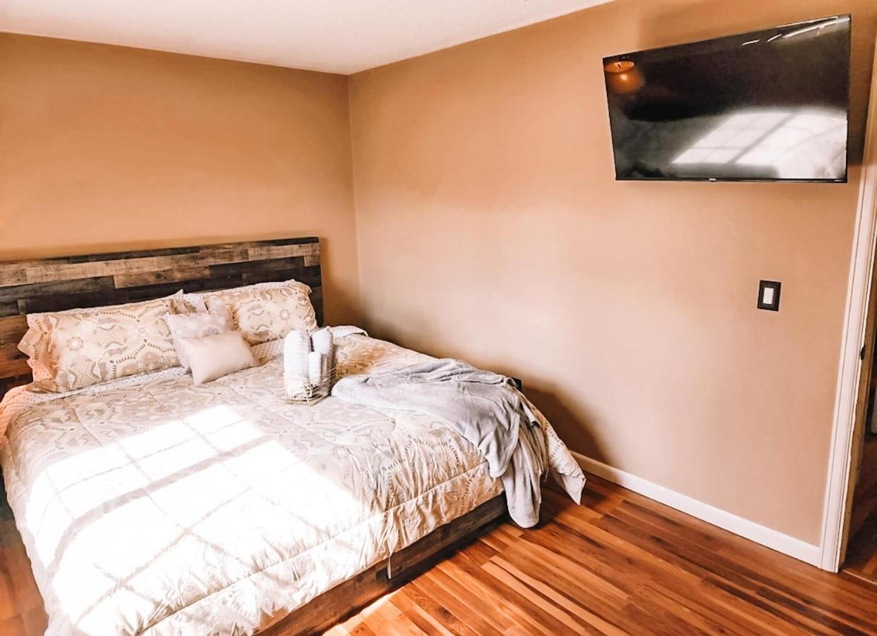 Pet Friendly 2 King Beds Af Academy Sleeps 12