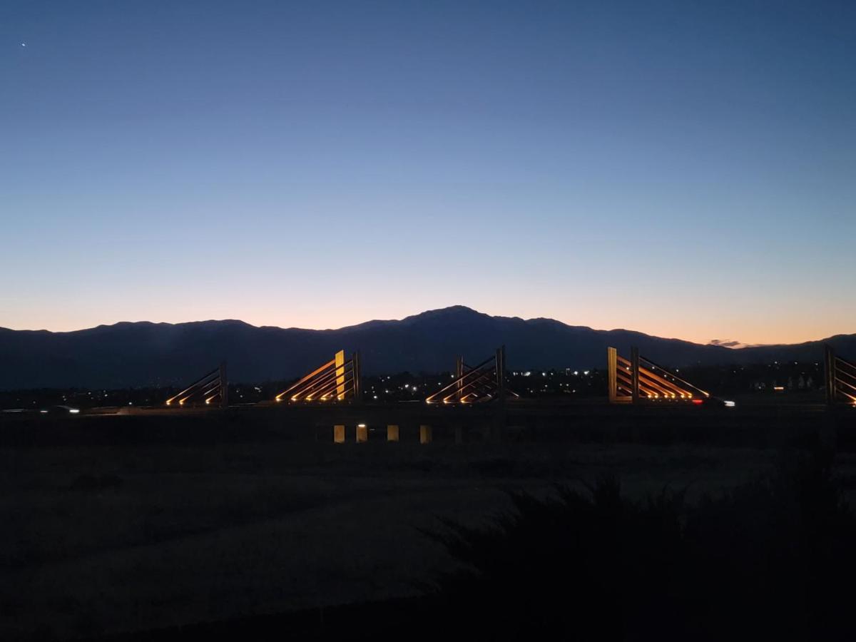 Mountain Guest * Colorado Springs