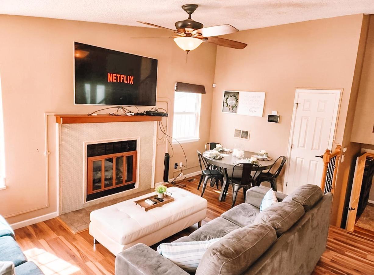 Pet Friendly 2 King Beds Af Academy Sleeps 12