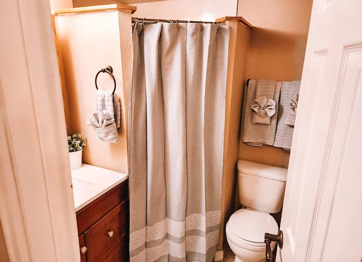 Pet Friendly 2 King Beds Af Academy Sleeps 12 Colorado Springs