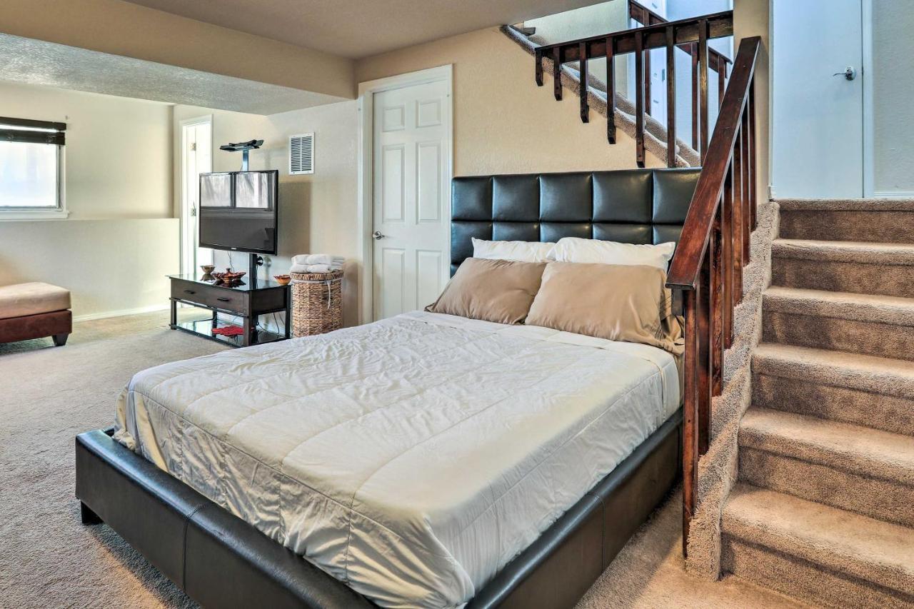 House 5 Mi To Downtown Holiday home