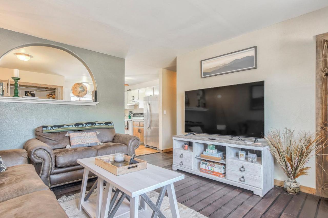 5 Minutes To Downtown And Just Minutes To Military And Hospitals Holiday home