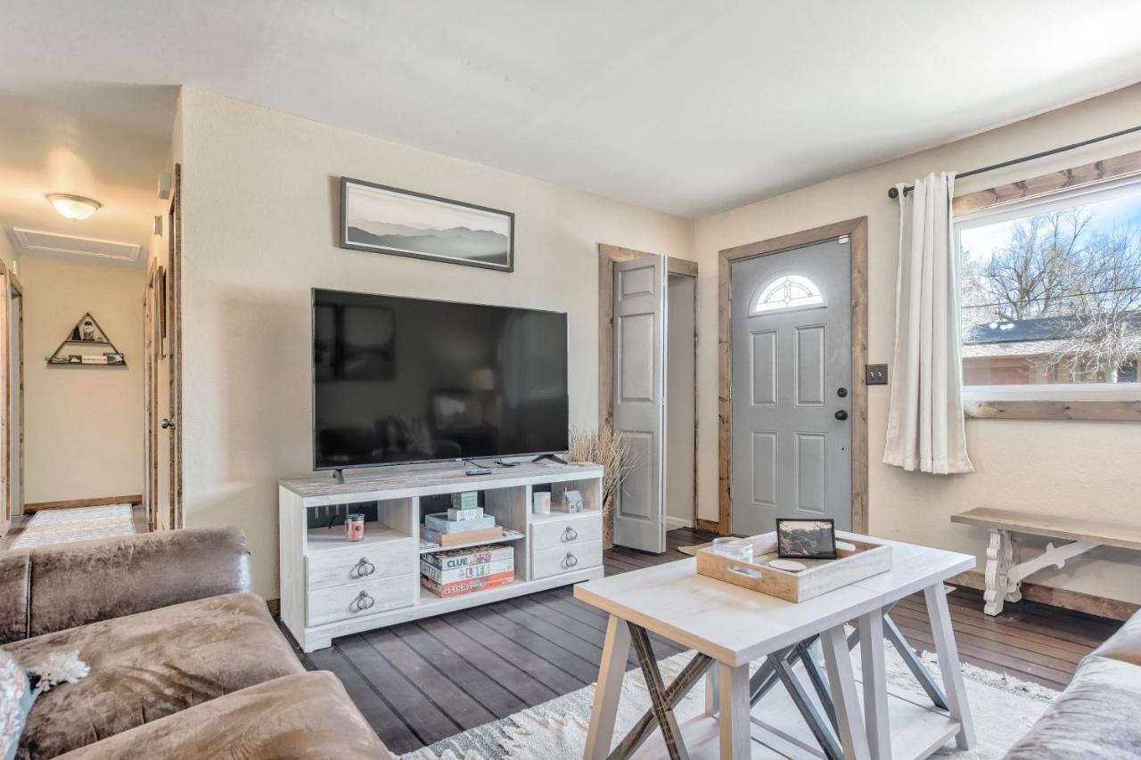 Holiday home 5 Minutes To Downtown And Just Minutes To Military And Hospitals *