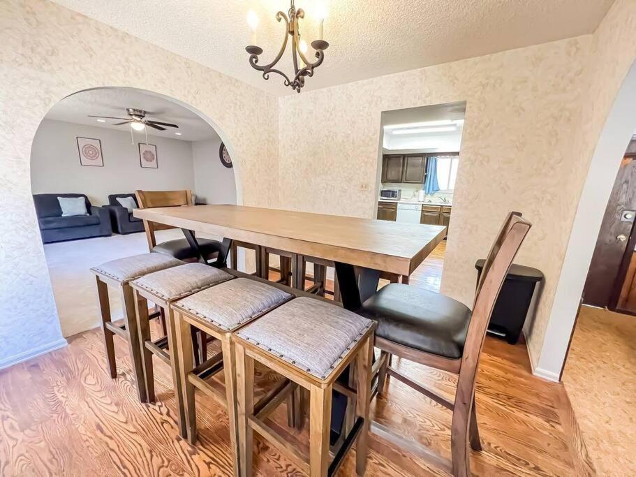 4 King Beds/6bdrm & 3ba/your Ideal Family Getaway Villa