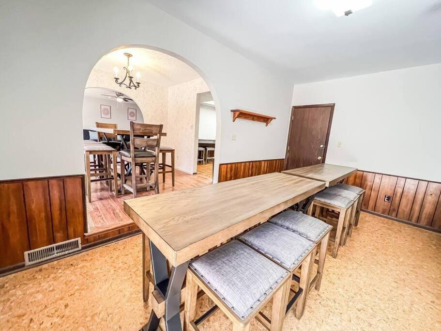 4 King Beds/6bdrm & 3ba/your Ideal Family Getaway * Colorado Springs