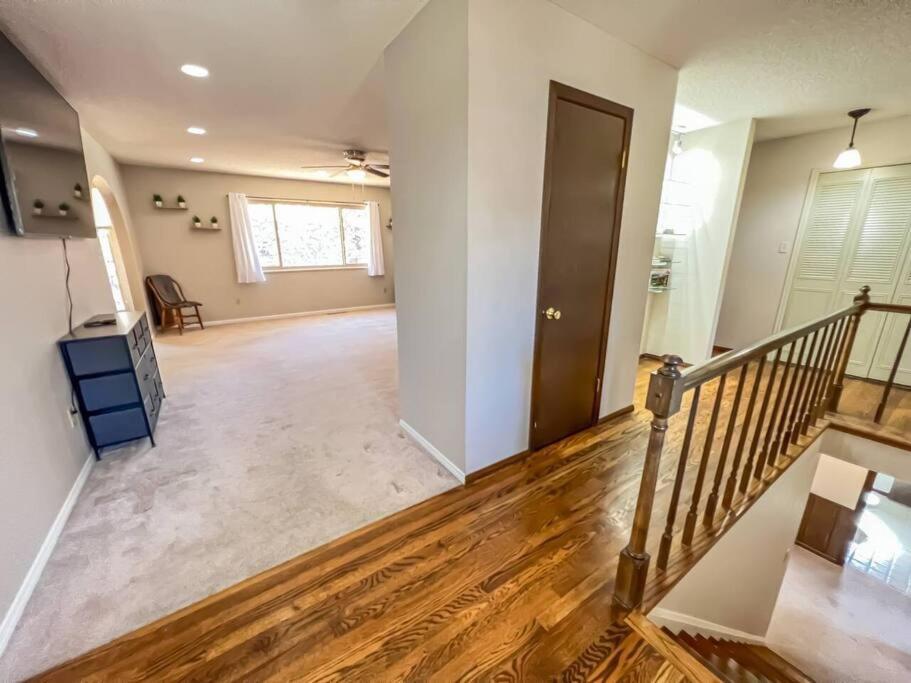 Villa 4 King Beds/6bdrm & 3ba/your Ideal Family Getaway Colorado Springs