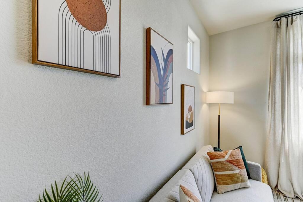 Apartment Modern Luxury, Pet-friendly With Yard And King Bed